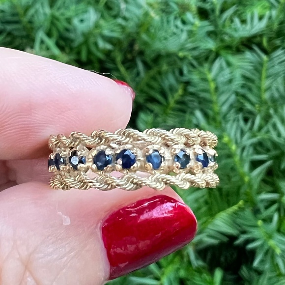 VINTAGE 14K YELLOW GOLD SAPPHIRE ETERNITY BAND RING WEDDING ANNIVERSARY UNIQUE